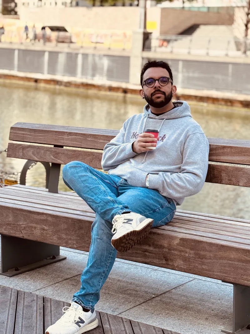 Hey, I am Nicolas Takashi!